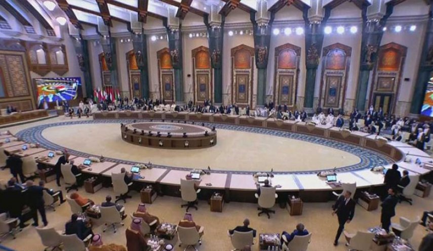 القمة العربية في بغداد.. هذا ما ركز عليه القادة المشاركون
