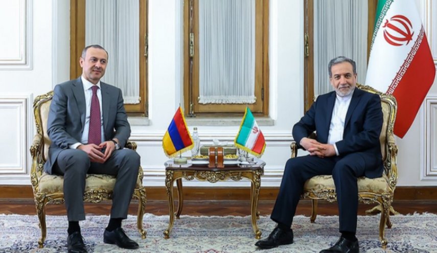 عراقجي يستقبل امين مجلس الامن القومي الارميني