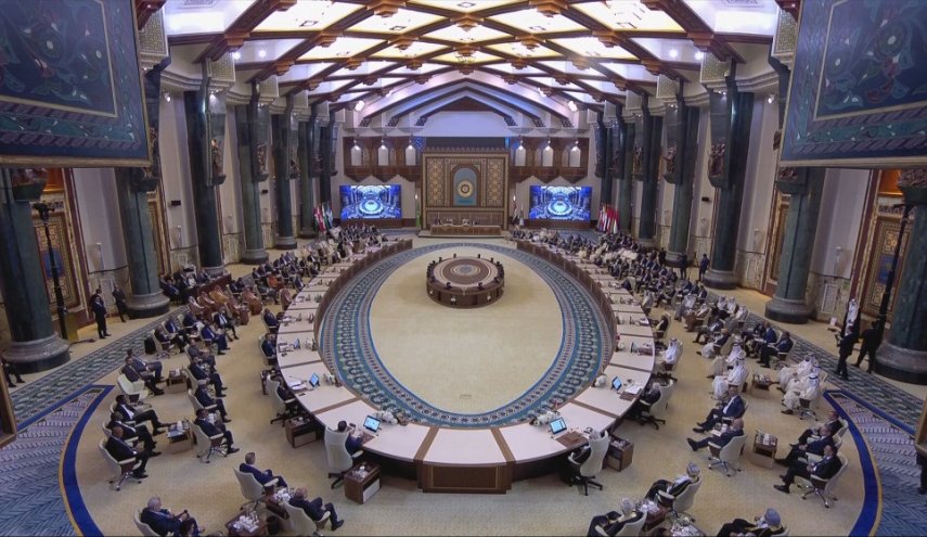 ما هو موقف القمة العربية من المفاوضات الإيرانية الامريكية؟