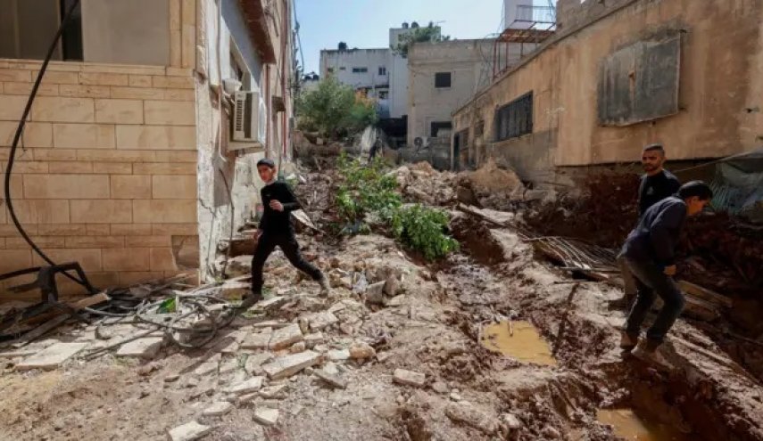 جيش الاحتلال يدفع بتعزيزات عسكرية إلى جنين مع توسع عمليات التجريف