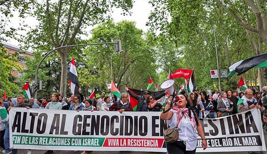 أمام مذبحة غزة: يصمت العرب ويتحدث الغرب