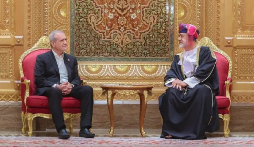 صورة/سجادة إيرانية تزين قصر السلطان قابوس