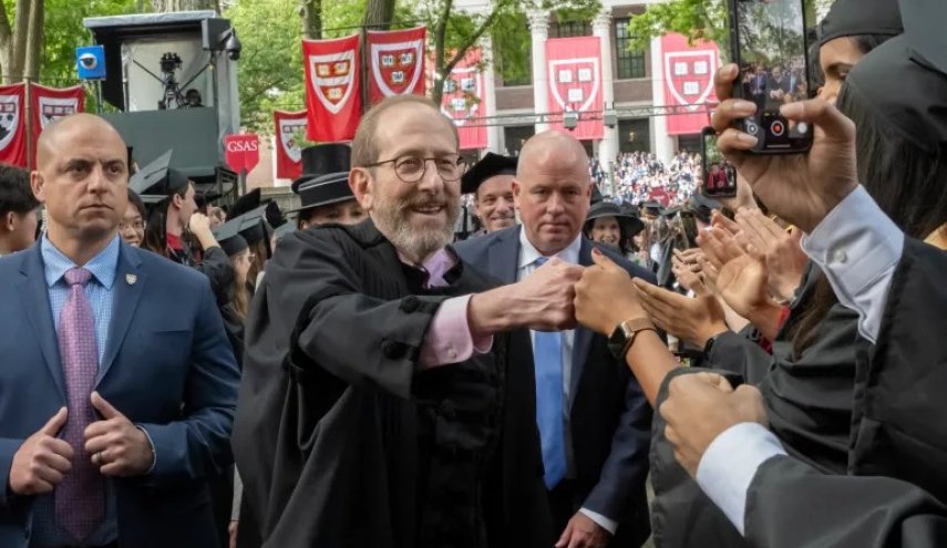 دعوات لإنهاء العدوان على غزة خلال حفل الخريجين في هارفارد

