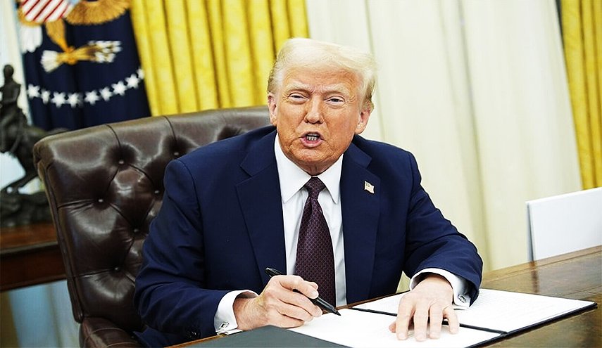 ترامب يلوّح بالانسحاب من المفاوضات بين موسكو وكييف