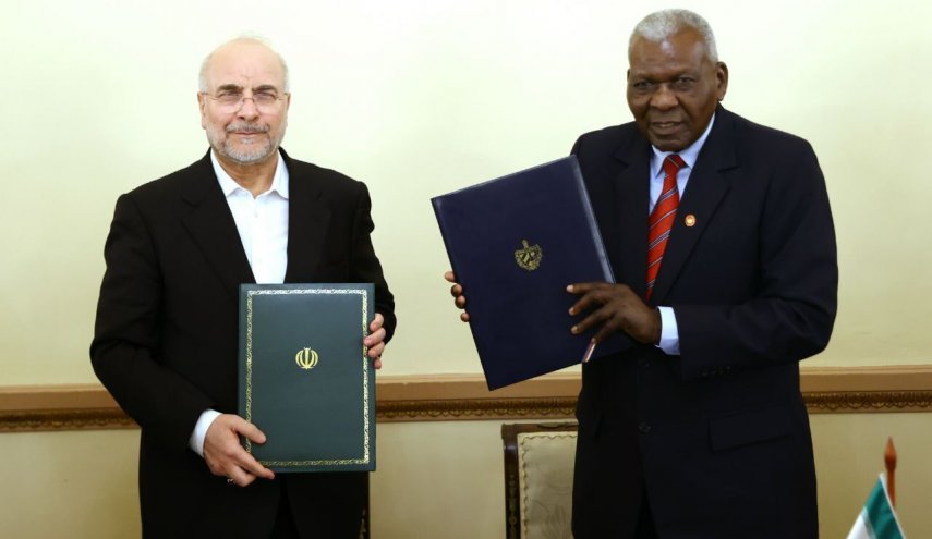 ايران وكوبا تدعوان الى تشكيل لجنة برلمانية مشتركة بين البلدين