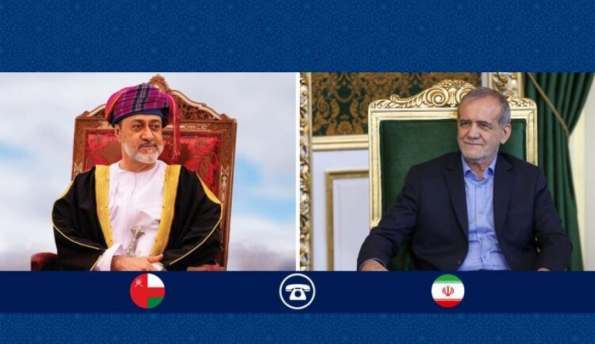 سلطان عمان يؤكد على تعزيز العلاقات مع إيران