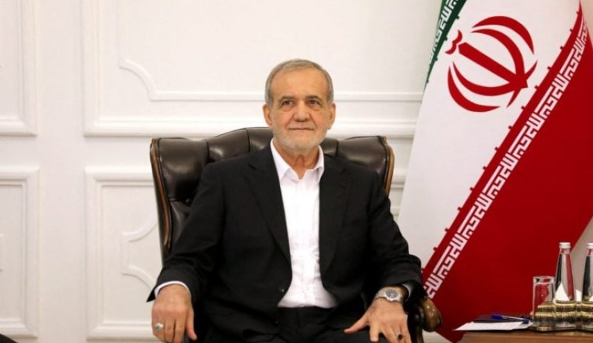 الرئيس الإيراني يزور الصين قریبا