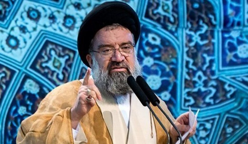خطيب جمعة طهران: ايران ستجعل العدو يندم