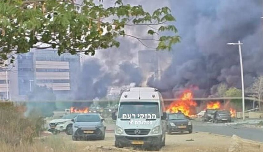 انفجارات ضخمة في الاراضي المحتلة بعد اطلاق دفعة جديدة من الصواريخ الايرانية