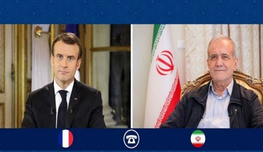 بزشكيان لماكرون: أمريكا ستلقى الرد المناسب على عدوانها ضد إيران