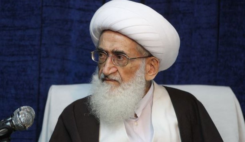 هرگونه تعرض و تهدید به رهبری و مرجعیت شیعه حکم محارب دارد