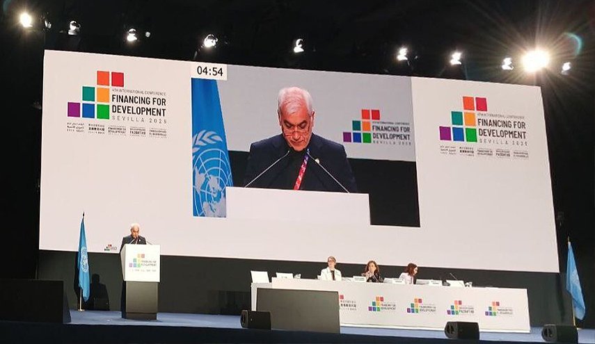 الرئيس بزشكيان: العدوان العسكري على ايران استهزاء بالقانون الدولي