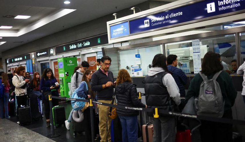 ترحيل عائلة فلسطينية من الأرجنتين قسرا