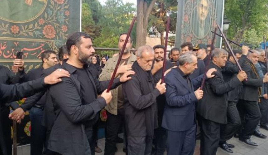 مراسم عزاداری حسینی در تبریز با حضور رئیس جمهور+ فیلم