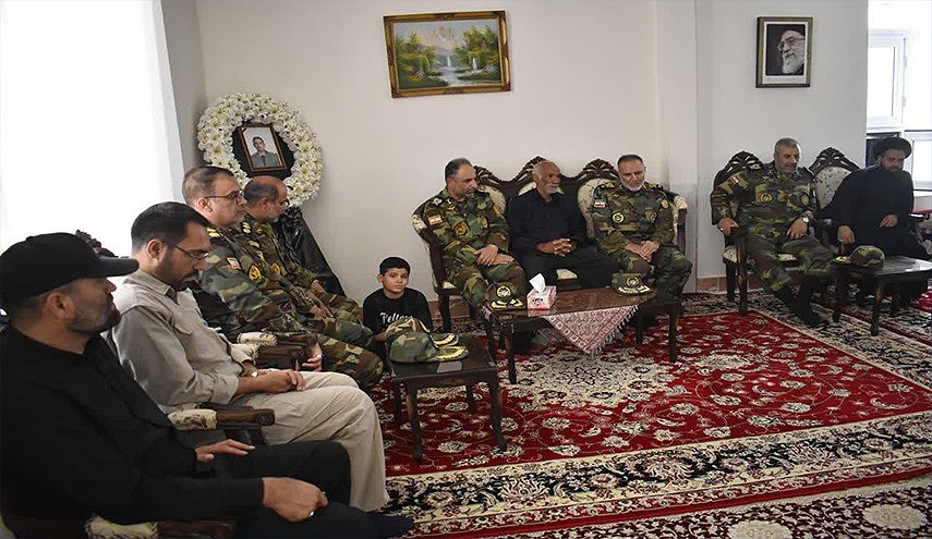 قائد القوات البرية للجيش الايراني يُؤكد على الدفاع عن ثغور البلاد