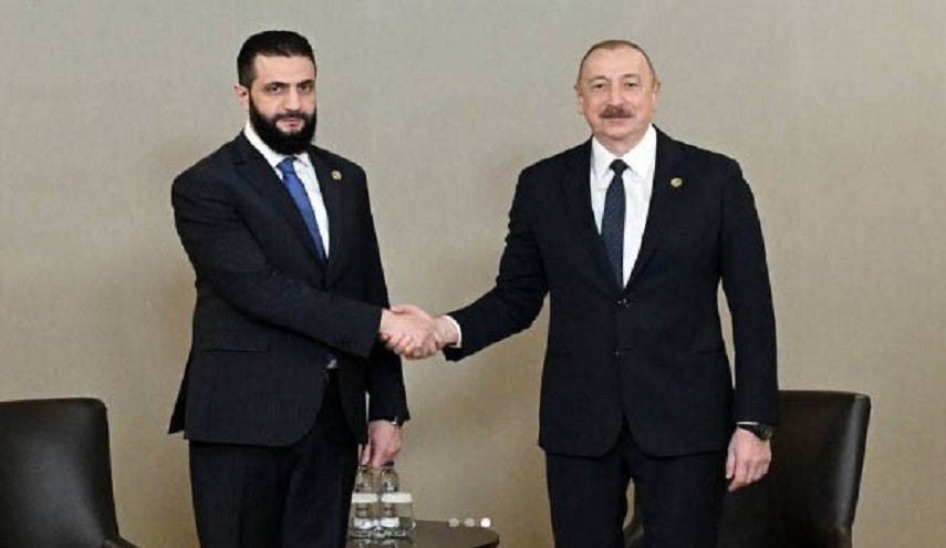 رئيس الادارة السورية المؤقتة يصل إلى جمهورية أذربيجان في زيارة رسمية

