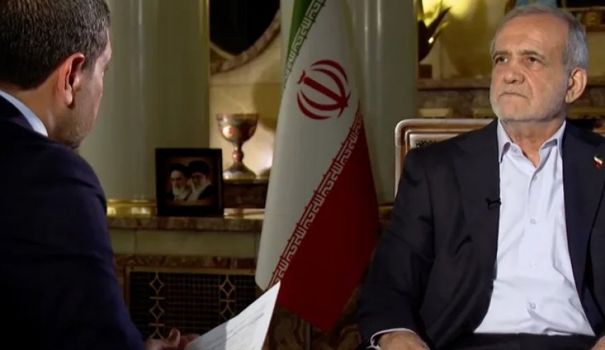 الرئيس الإيراني: الحديث عن القضاء على البرنامج النووي الإيراني مجرد وهم