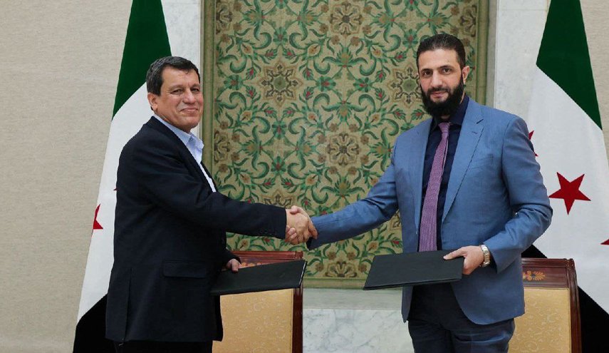 'قسد' تنفي منحها مهلة للاندماج وتؤكد استحالة تسليم سلاحها حاليا