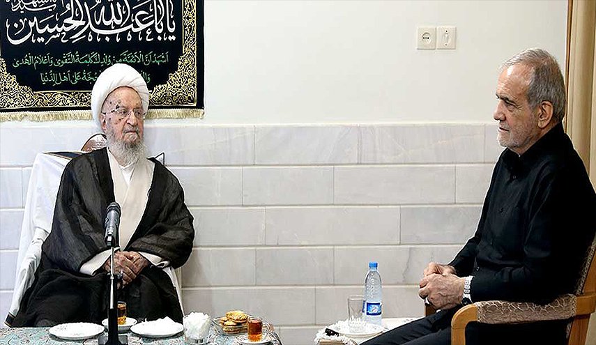 آية الله مكارم شيرازي: وحدة الشعب تعززت بعد العدوان الصهيوأميركي