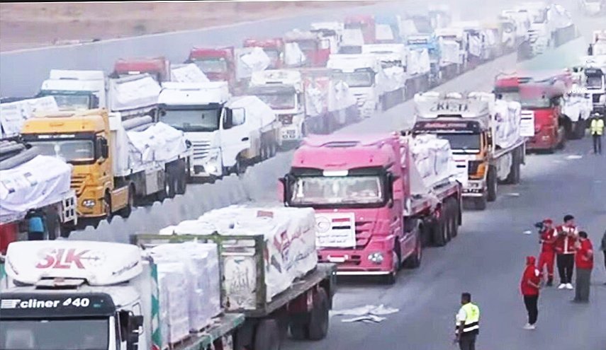 حرکت کامیون‌های حامل کمک‌های بشردوستانه از مبدأ مصر به سمت نوار غزه