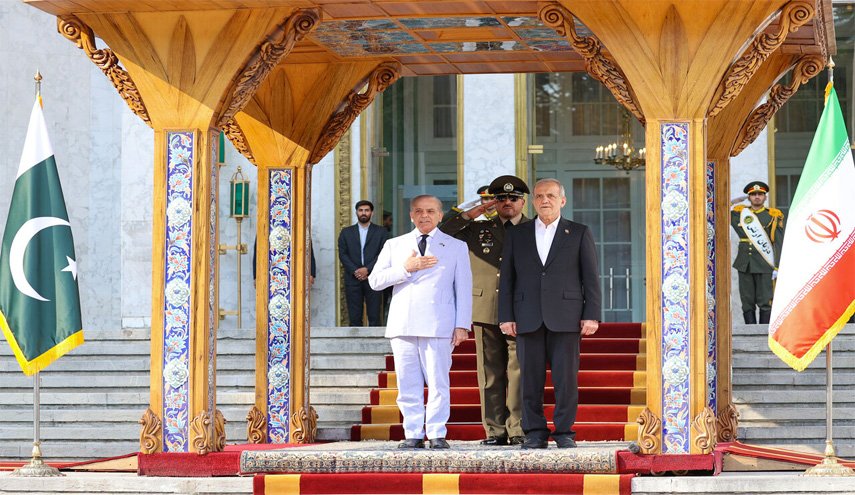 العلاقات الإيرانية الباكستانية على وتر التجارة والتعاون الإقليمي