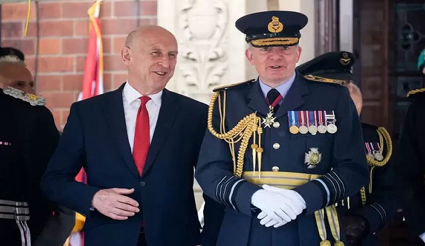 مارشال انجليزي يرفض الإجابة عن طلعات تجسس فوق غزة لصالح 'اسرائيل'