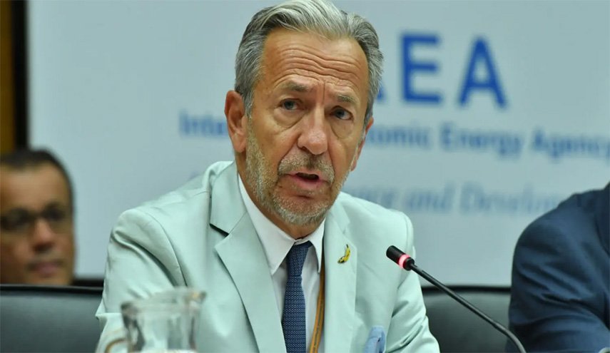 نائب غروسي يغادر طهران بعد اجتماعه مع الوفد المفاوض