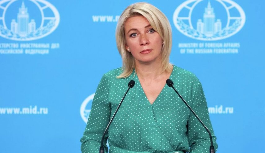 زاخاروفا: تصريحات ماكرون بأن بوتين لا يريد السلام 