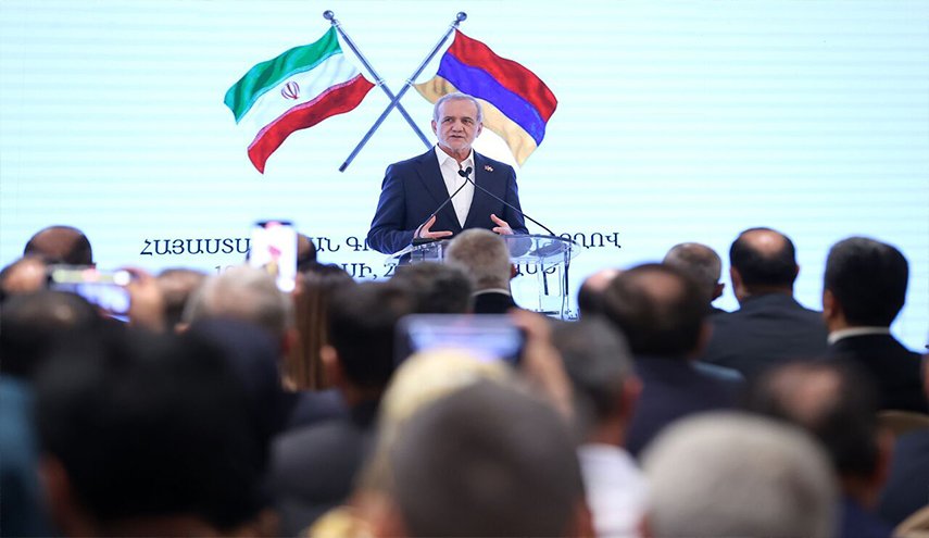 الرئيس بزشكيان: اتفاقيات مثمرة وفعالة تكللت محادثاتنا مع أرمينيا