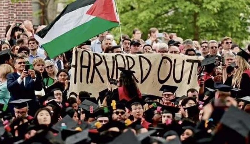 دادگاه آمریکایی: مسدودکردن بودجه تحقیقاتی دانشگاه هاروارد قانونی نیست