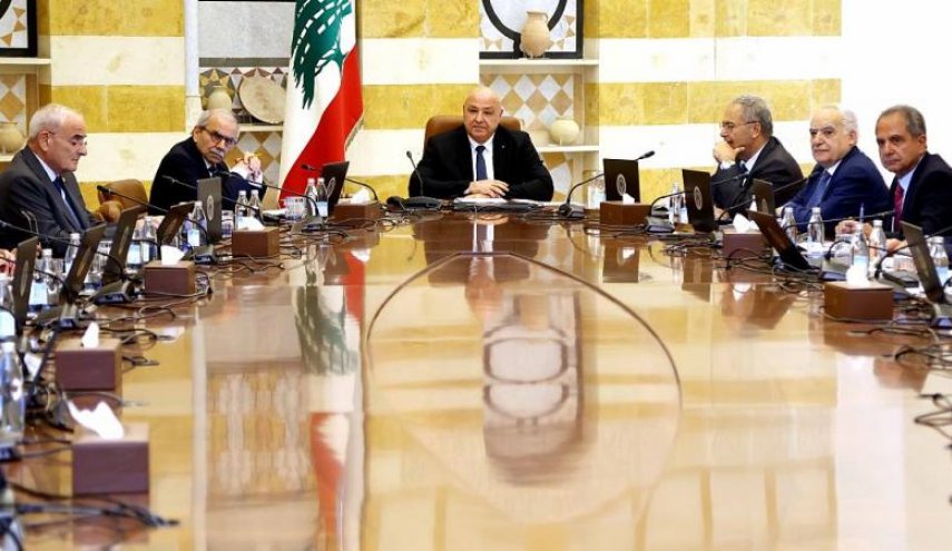 انسحاب وزراء حزب الله وامل من اجتماع الحكومة اللبنانية