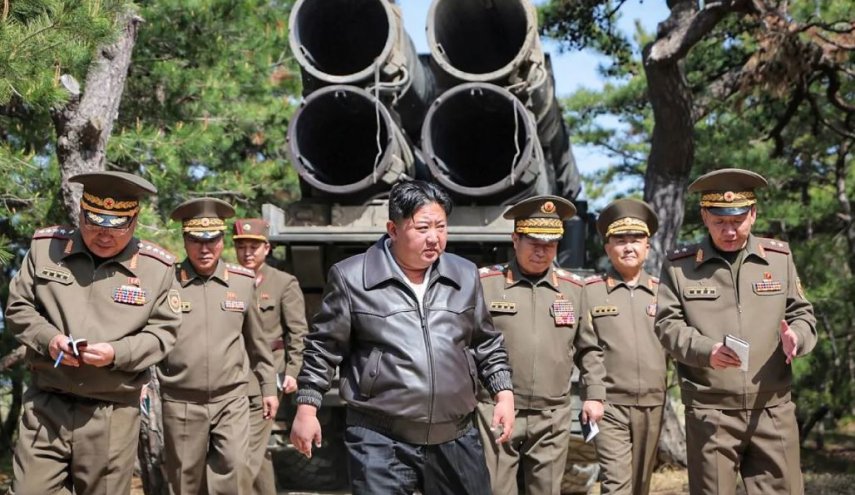 كيم جونغ أون يقود كوريا الشمالية نحو قوة مزدوجة..