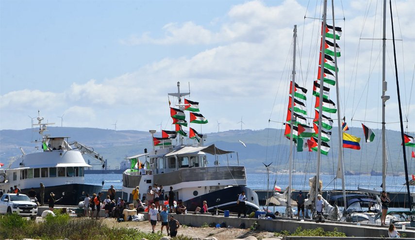 إبحار آخر سفن أسطول الصمود من ميناء بنزرت نحو غزة