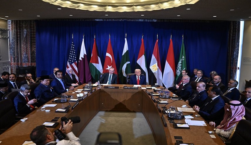 ترامب يخطط لــجر الدول العربية إلى حرب غزة!