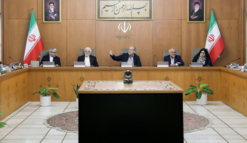 الرئيس بزشكيان: مسار البلاد يقوم على الصمود والمواجهة أمام المتغطرسين