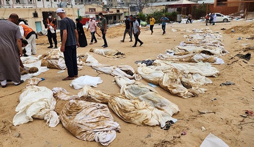  الاحتلال يحتجز جثامين 735 شهيداً من بينهم 67 طفلاً و86 أسيراً
