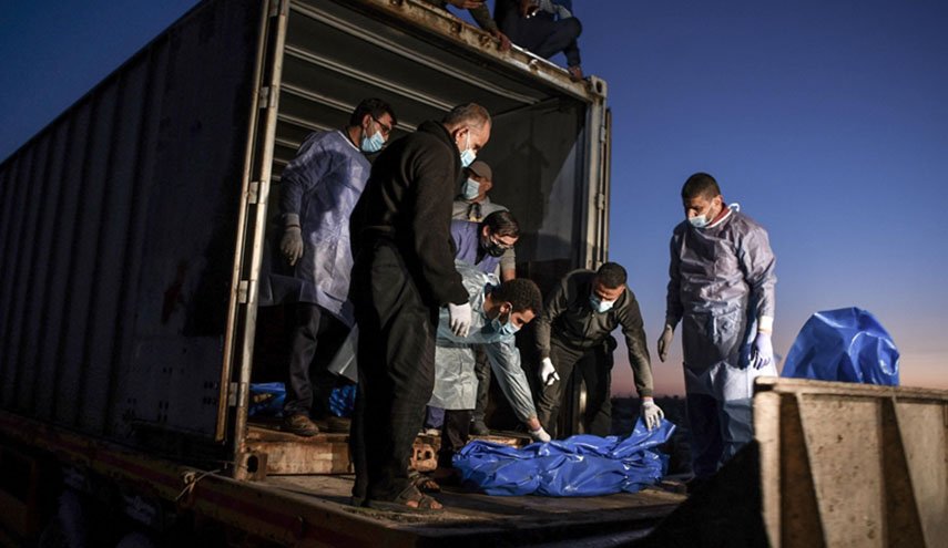 صحة غزة جاهزة لاستلام جثامين الشهداء 