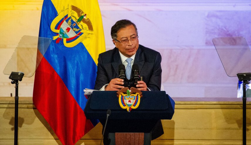 رئيس كولومبيا يتهم واشنطن بانتهاك مجال بلاده البحري 