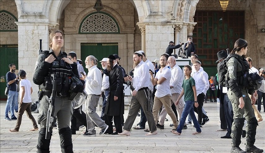 هتک حرمت مسجدالاقصی با یورش ده‌ها شهرک‌نشین