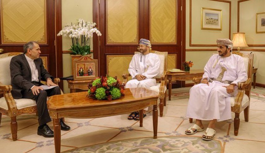 تخت روانجي يلتقي البوسعيدي في مسقط..وه‍ذا ما دار بينهما