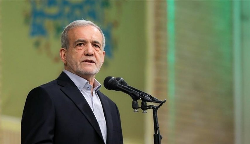 الرئيس الايراني: الفرقة داخل الامة الاسلامية، هي مطلب الصهيونية العالمية