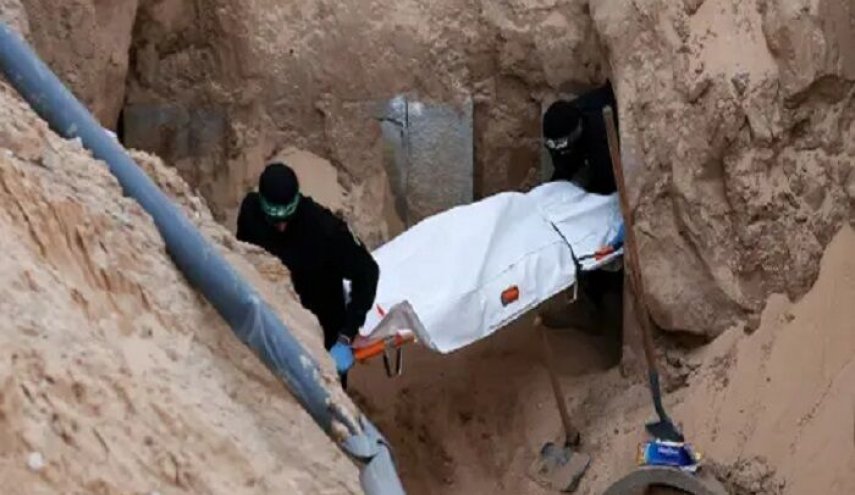 حماس جسد «هدار گولدن» افسر اسرائیلی را تحویل صلیب سرخ داد