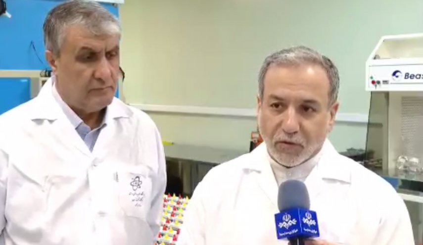 عراقجي: الغرب مرغم على قبول ايران كمركز علمي للنشاط النووي 