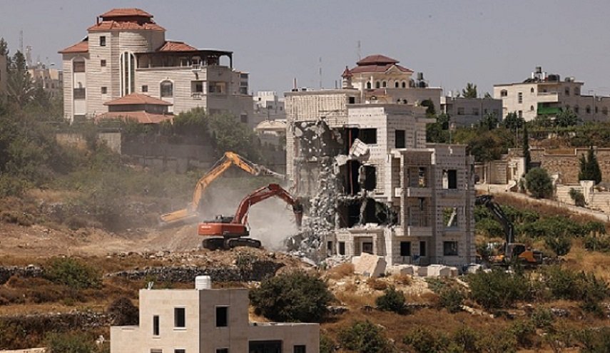 حماس: هدم منازل المقدسيين سياسة تهويدية لاقتلاع الفلسطينيين