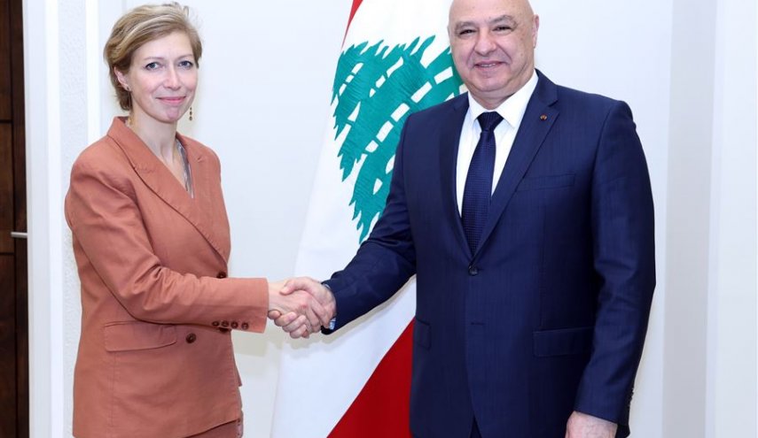 عون يدحض مزاعم كيان الاحتلال أمام مستشارة ماكرون..إنها محض افتراء!