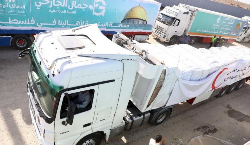 تل أبيب ترفض السماح بدخول 4 آلاف منصة مساعدات إلى غزة