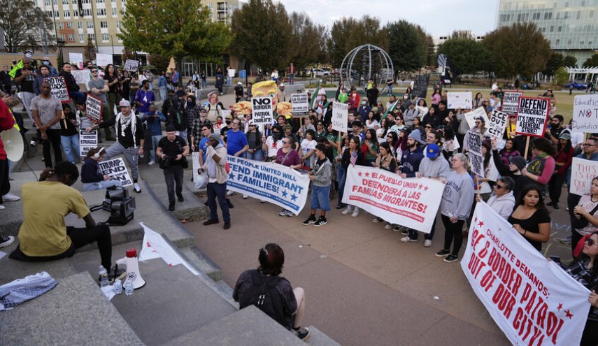 اعتقال 81 شخصا أثناء عملية أمنية في مدينة شارلوت الأمريكية
