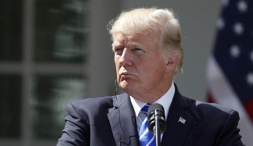 ترامب: لا أستبعد أي سيناريوهات للتحرك بشأن فنزويلا
