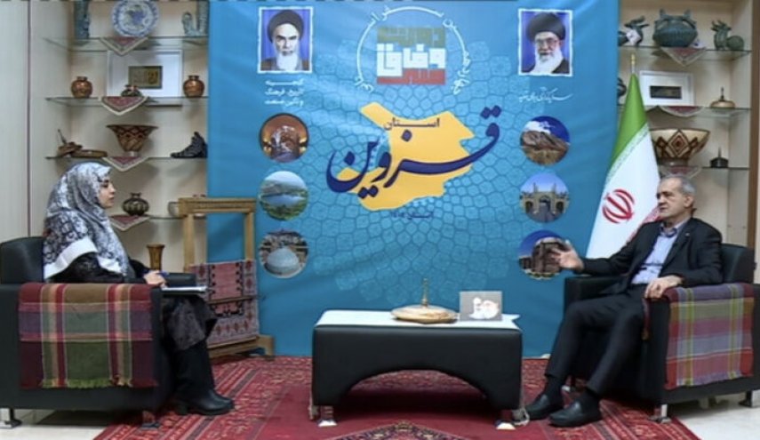 الرئيس الايراني: البلاد تعتمد على قدرات الشعب والطاقات الداخلية