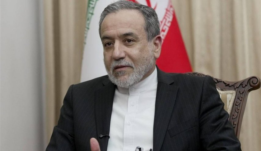 عراقچی: آزادی خانم «مهدیه اسفندیاری» مراحل پایانی خود را طی می‌کند